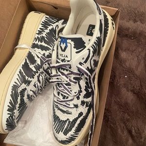 Veja / Marni collab sneaker